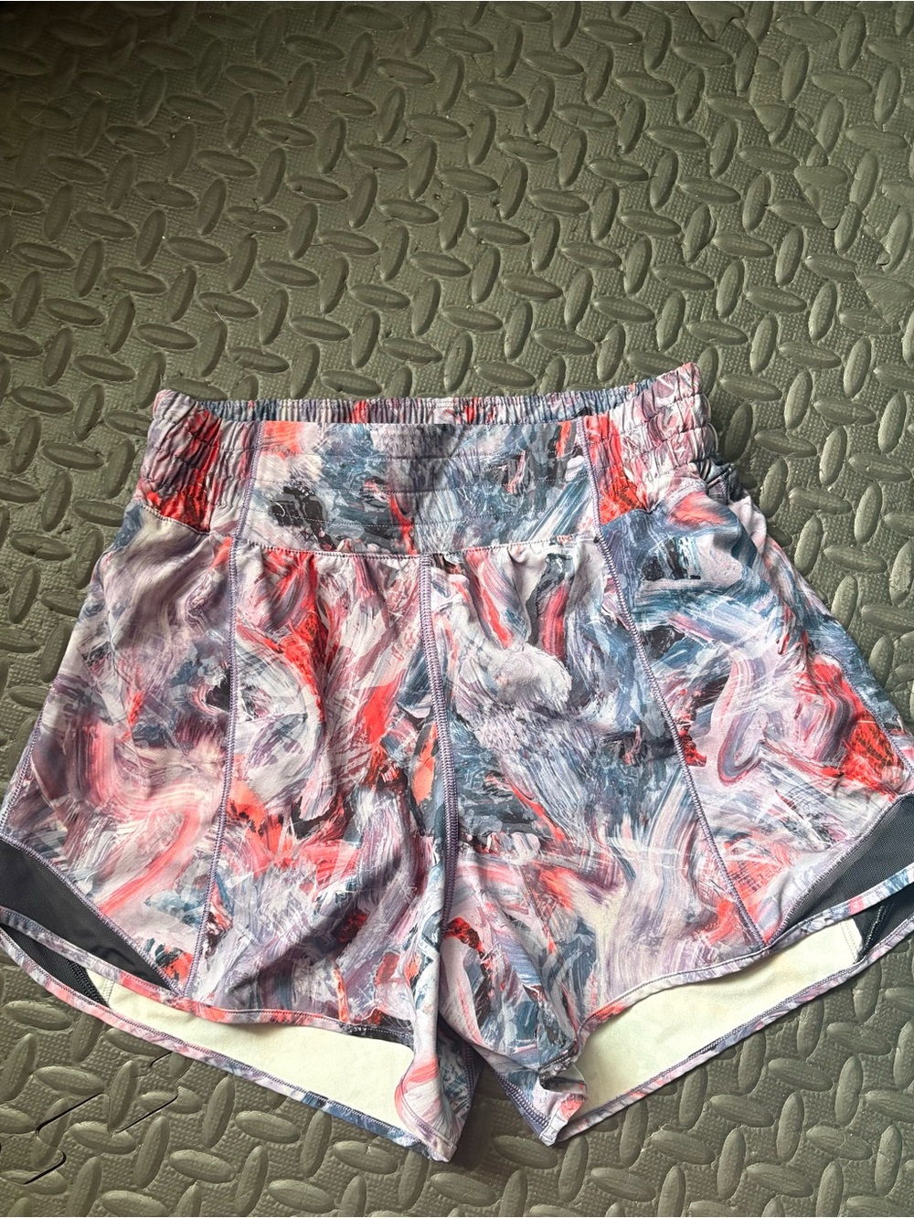 Lululemon Hotty Hot Shorts 4”